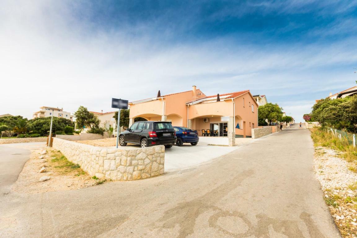 Apartmani Filip Mandre Εξωτερικό φωτογραφία